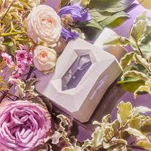 Cargar imagen en el visor de la galería, ARIANA GRANDE - GOD IS WOMAN EDP - MUJER