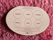 Cargar imagen en el visor de la galería, KAT VON D - FETISH BLUSHER HIGHLIGHTER PALETTE - MUJER