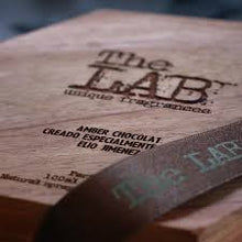 Cargar imagen en el visor de la galería, THE LAB UNIQUE FRAGRANCES - AMBER CHOCOLAT PARFUM - UNISEX
